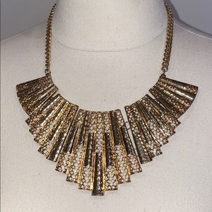 Statement necklace